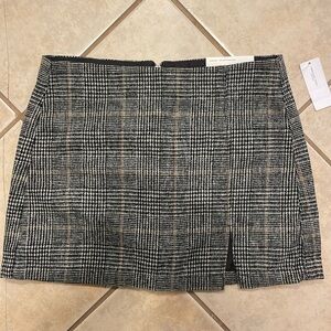 NWT American Eagle High Rise Plaid Mini Skirt Size 4